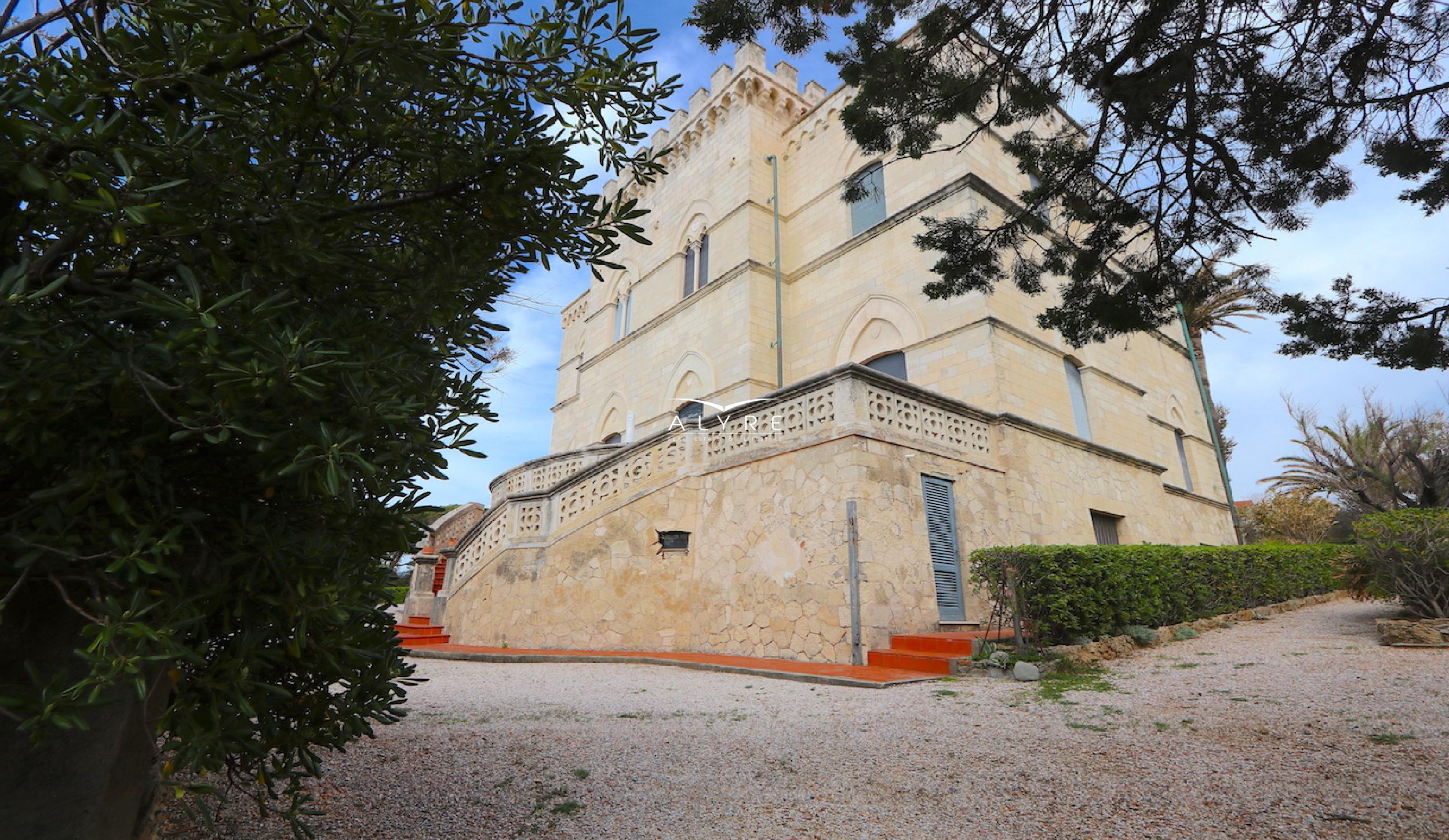Loft in vendita all'intenro di una Torre Medicea a Castiglioncello