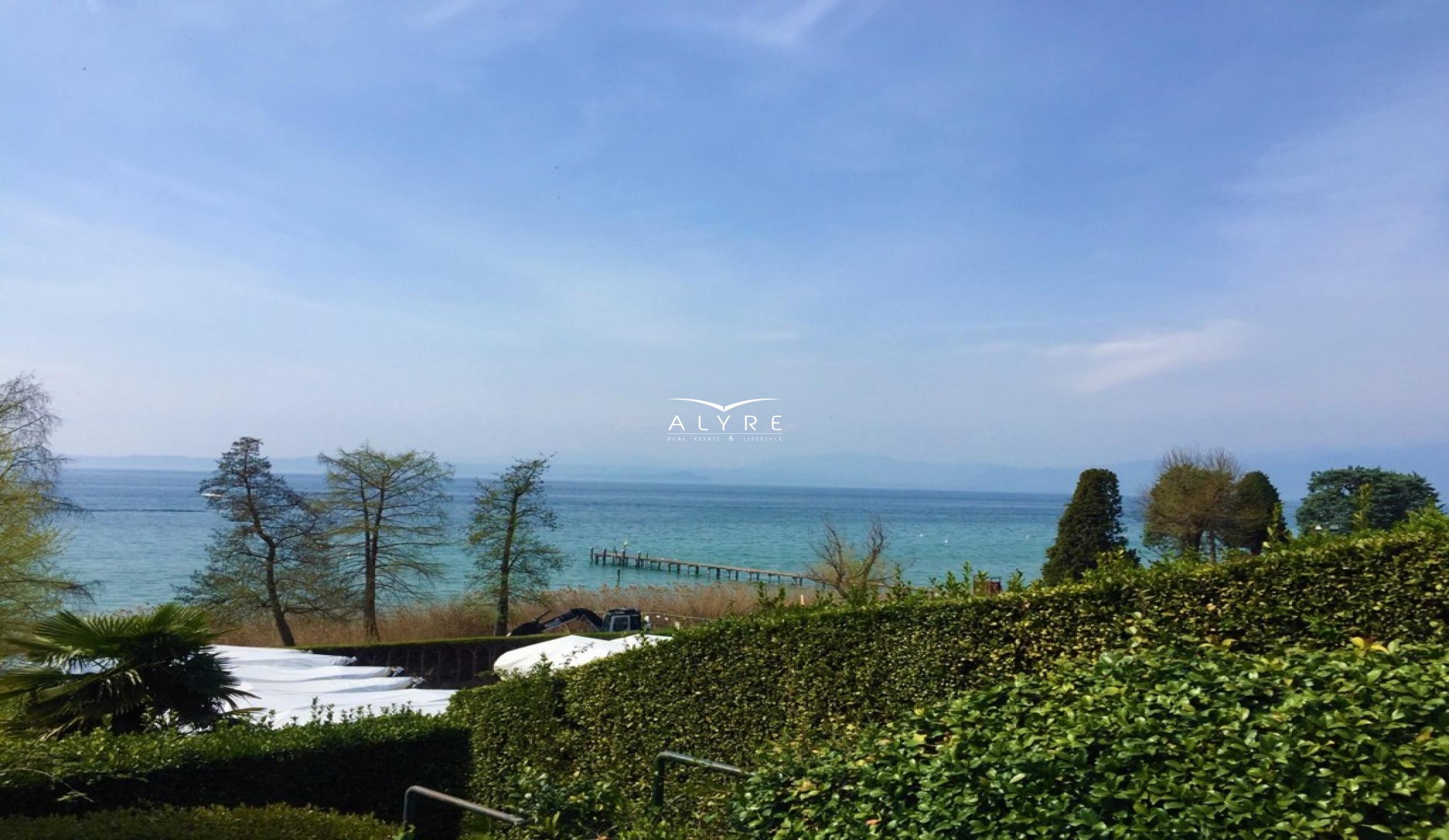 ABITAZIONE TERRA-CIELO IN DIMORA STORICA CON PISCINA - LAGO DI GARDA - LAZISE - VERONA