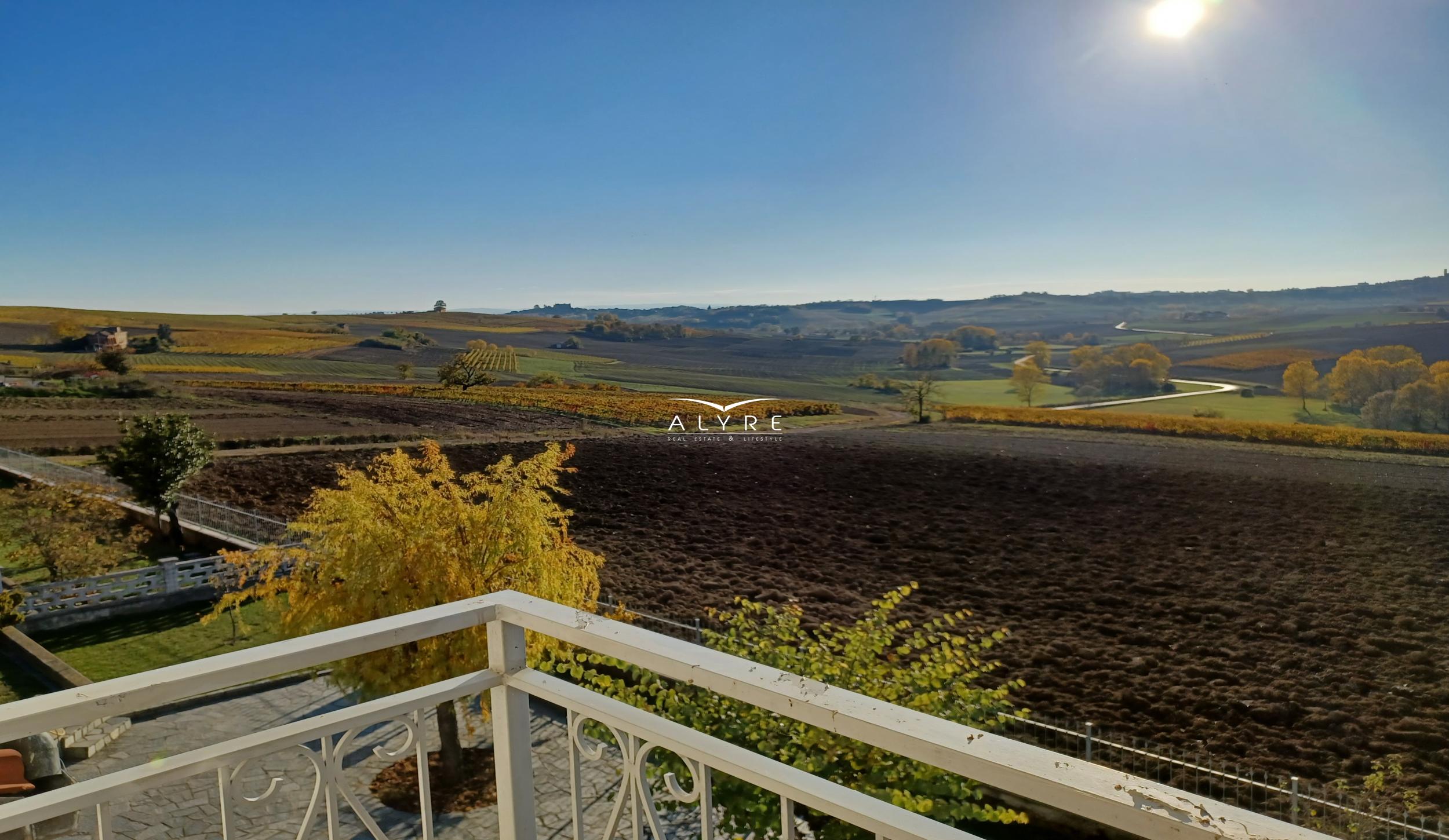 VILLA IN VENDITA A CASORZO MONFERRATO