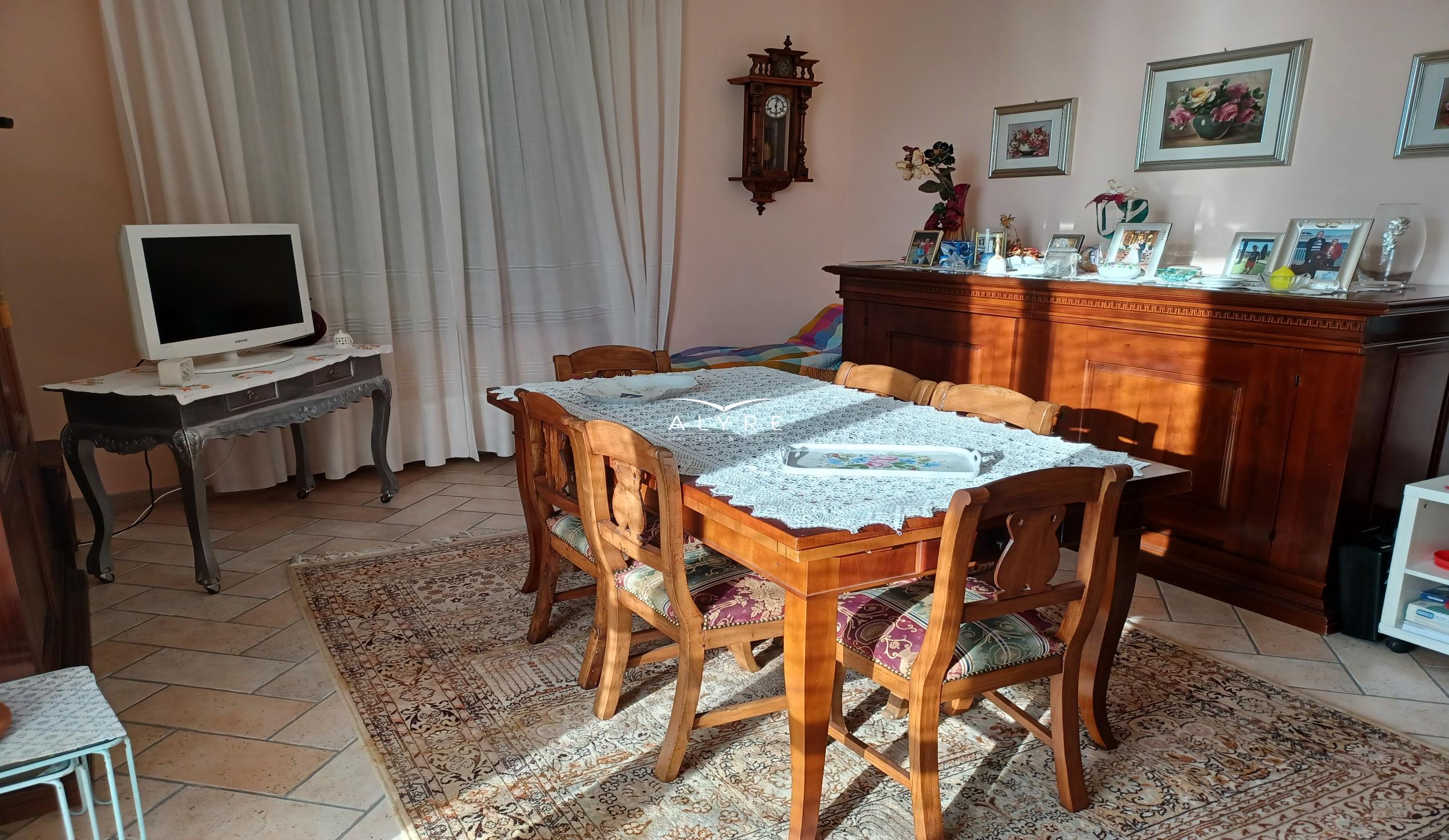 VILLA IN VENDITA A CASORZO MONFERRATO